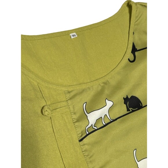 Women’s XL Green Cat Blouse With Faux Knot Buttons Unique Kitty Shirt - Picture 4 of 10
